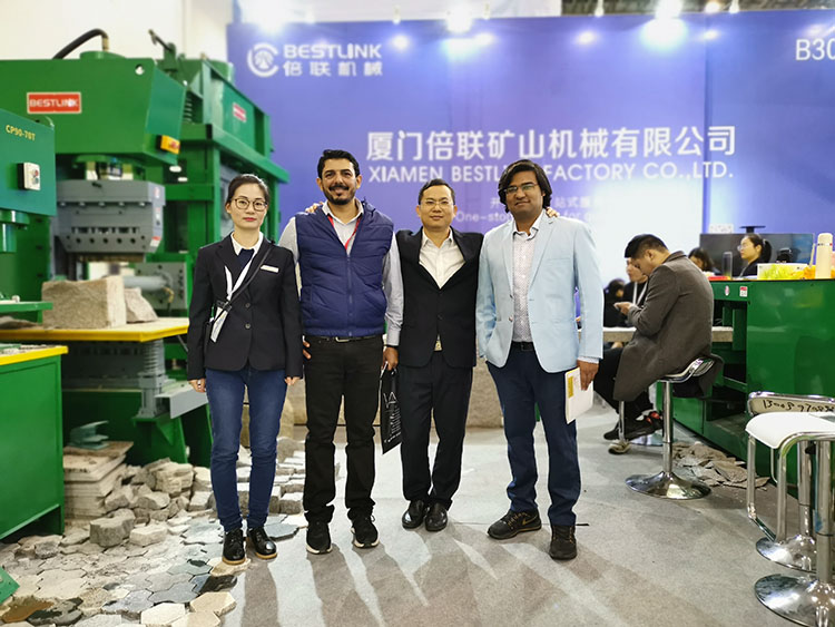 5-Xiamen-International-Stone-Fair-Was-Completed-Successfully (1)